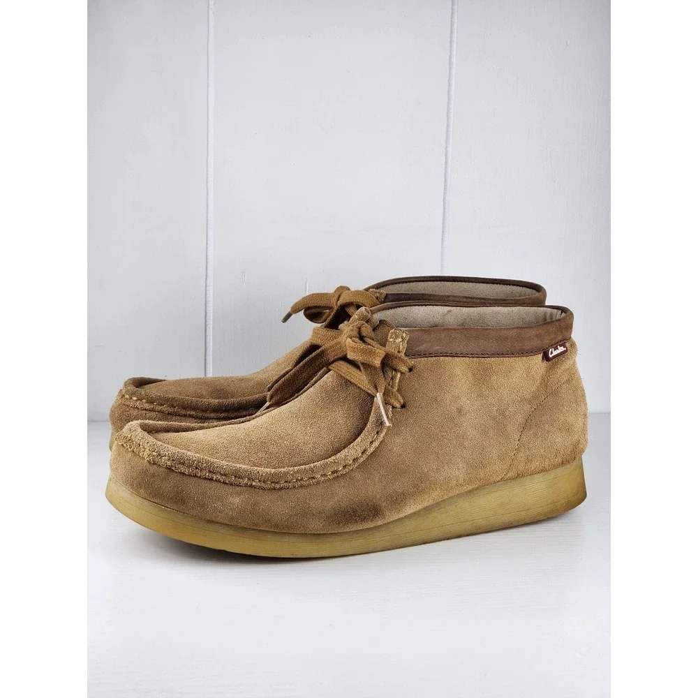 Clarks Wallabee Mens 10.5 Tan Suede Moccasin Lace Up Crepe Sole Boots Chukka